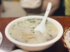 -胡子饮食店