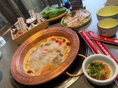 -阿婆情腊排骨火锅·野生菌季(古城旗舰店)