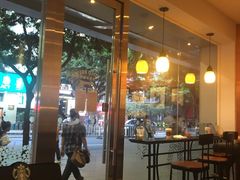 -星巴克(广州淘金路店)