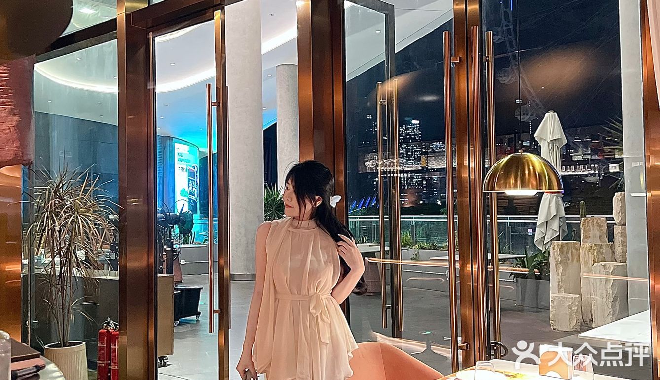 深圳餐厅 | 𝙈𝙚𝙩 𝙥𝙚𝙩𝙖𝙡遇见花瓣💐