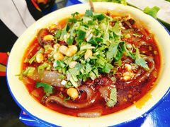 -马路边边串串香形象店(磐石路店)