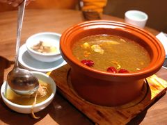 紫砂土鸡汤-有红鸡毛店·川菜(建设路店)