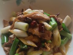 -湖泉水云间餐厅·弥勒地道菜(B座店)