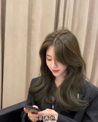 -洛施奇烫发染发沙龙