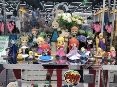 -泡泡玛特POPMART(侨福芳草地店)