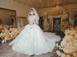 点击看大图 -伯瓷皇后婚纱艺术空间