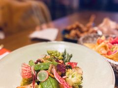 香煎虾仁热蔬沙拉-造精酿餐厅