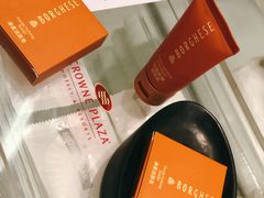 -上海滴水湖皇冠假日酒店