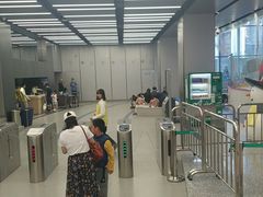 -冰纷万象滑冰场(南山万象天地店)