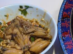-何师傅美蛙鱼头(汉街店)
