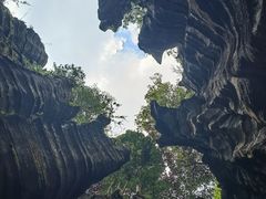 -梭布垭石林景区