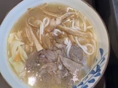 -鑫花溪牛肉米粉(凤凰街创始总店)