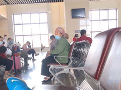 -伊宁站