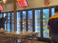 -杨老板·海鲜集市火锅·鲜切牛肉(中防万宝店)