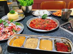 -明洞阿姨·韩式酱蟹烤肉·创意料理(望京1988创始店)