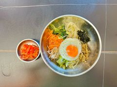 -许哥东北烧烤·铁丳烤串·宫后夹肉(繁花中心店)