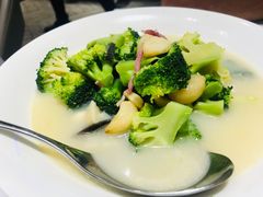 上汤西兰花-新吉士·上海菜(浦东LCM置汇旭辉店)