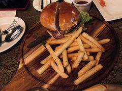 -羽深肉铺 Steak & Wine