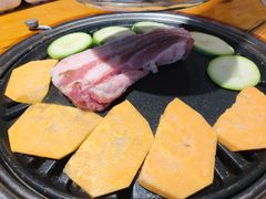 -唯成•韩国炭火烤肉 유성고기