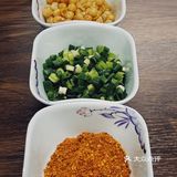 冒菜米线也好吃～btw非常好奇老板的黄焖鸡了