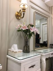 -e hair salon