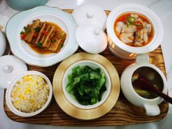 -弗蕾亚·辰月月子度假中心(光谷店)