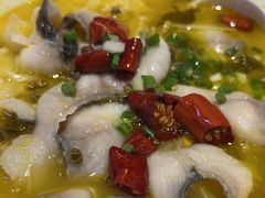 -渝是乎酸菜鱼·川渝小炒(新世界百货望京店)