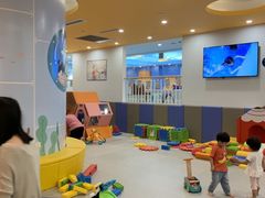 -戊辰亲子游泳俱乐部