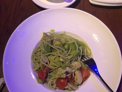 牛油果柠檬鸡肉意面-斯比特花园西餐厅(东方商厦店)