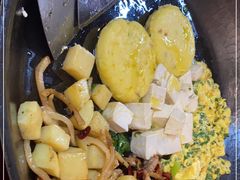 -丁姨妈贵州臭豆腐烙锅(甲秀楼店)
