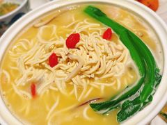 -桂满陇·手作小笼包&江南叫花鸡(中山公园店)