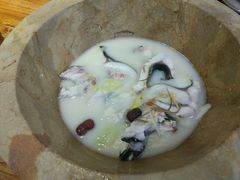 -滇香肴·云南菜蒸汽石锅鱼(云南北路店)