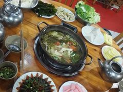清酸汤锅-龙大头庖汤店