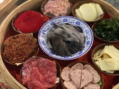 土货九大碗-董眼镜火锅(洪崖洞总店)
