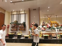 -亚龙湾希尔顿自助餐厅·海鲜·烧烤·沙滩BBQ·现场乐队