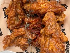 蒜香鸡翅-JPG canteen(广州寺右公馆店)