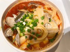 -何记花甲(海岸城旗舰店)