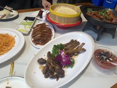-梅利汴京烤鸭•开封豫菜地标店(东大街店)