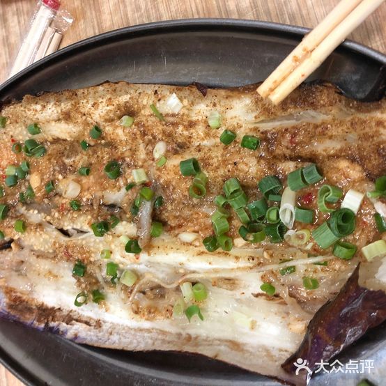小红毛姐妹烤串(十二中店)