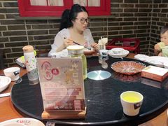 -东口码头·烧鸽子·鱼头泡饼·地方菜(金鹰悦城店)