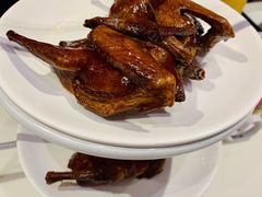 招牌乳鸽-粤小馆(天安云谷店)