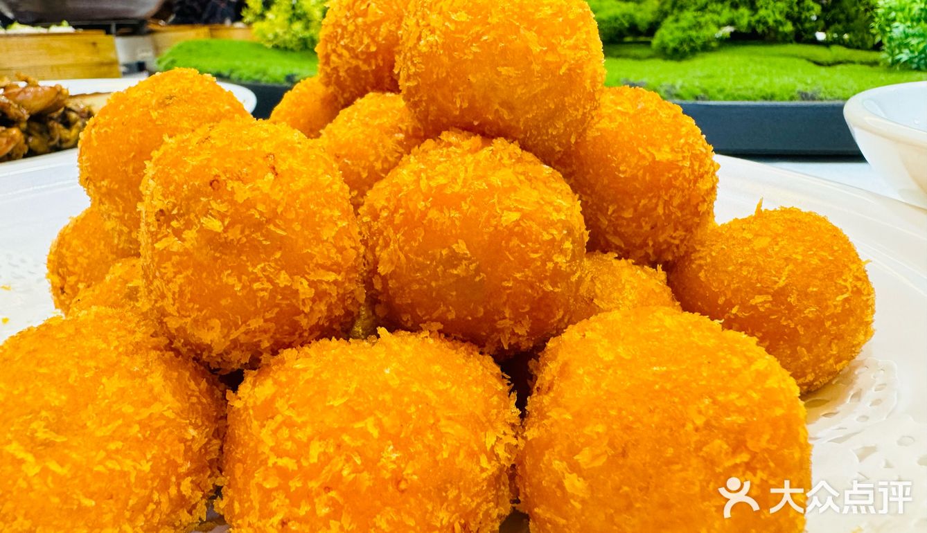 何公祚欢非遗传承，卢公永良楚菜栋梁，团团圆圆和和美美蒸蒸日上