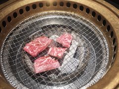 -山川小町·极番烧肉(新地假日广场店)