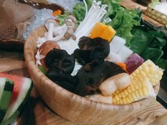 -湊湊火锅·茶憩(杭州湖滨银泰in77店)