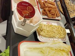 -阿润打边炉·鲜切鸡煲(华漕店)
