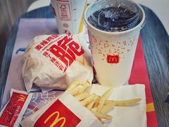 麦辣鸡腿汉堡经典中薯条套餐-麦当劳(领展中心城店)