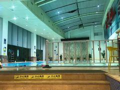 -七彩阳光游泳俱乐部(江北远洲店)