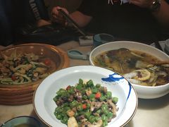-佬麻雀·新湘菜(珠海金发购物中心店)