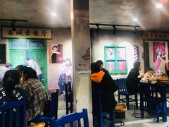 大堂-马路边边麻辣烫联盟路店