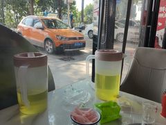 -丹水桥地锅鱼·翘嘴鲌·地方特色全鱼宴(丹江口大坝店)